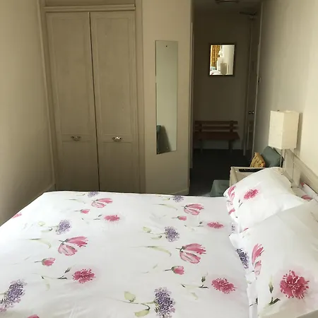 Dorstan House 3*