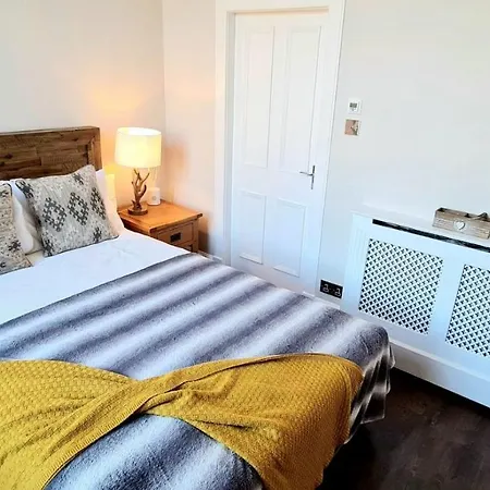 Stunning 2 Bedroom Georgian * Edinburgh