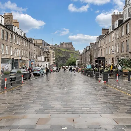 Castle Street - Colourful Retreat In Heart Of Centre - Walk To Everywhere! 公寓 *