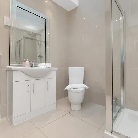 公寓 Castle Street - Colourful Retreat In Heart Of Centre - Walk To Everywhere!
