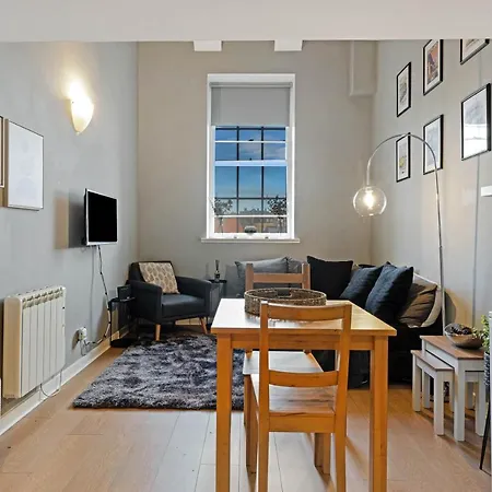 Duplex 3 Bedroom Mezzanine - Heart Of *