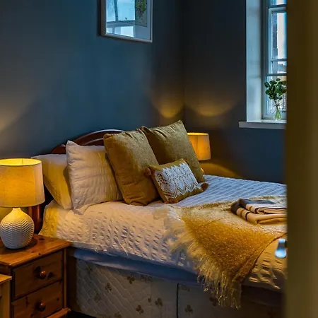 Apartment Duplex 3 Bedroom Mezzanine - Heart Of