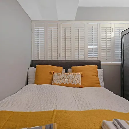 Duplex 3 Bedroom Mezzanine - Heart Of *