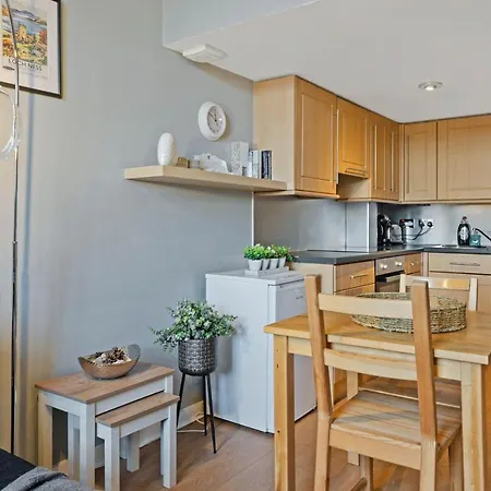 Duplex 3 Bedroom Mezzanine - Heart Of Edinburgh