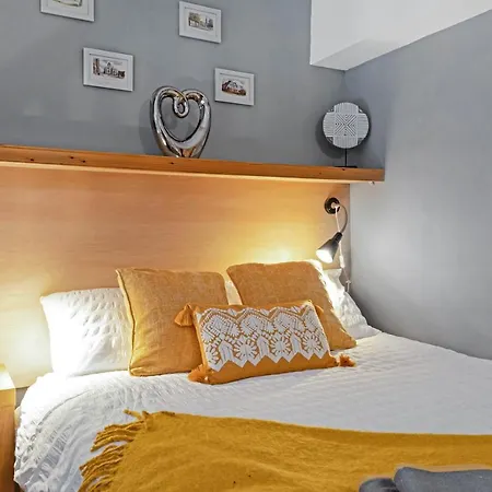 Duplex 3 Bedroom Mezzanine - Heart Of Edinburgh