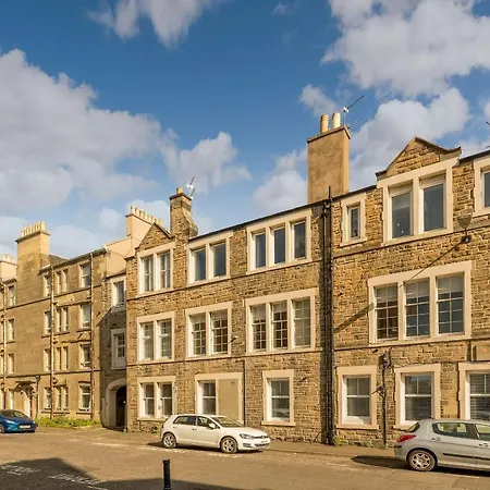 2bd Loft Style - - Free Parking - Pass The Keys דירה