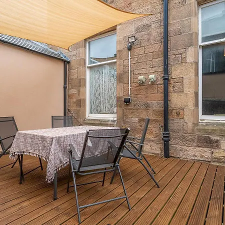 Pass The Keys Renovated 4 Bed With Private Garden And Car Park * Edimburgo