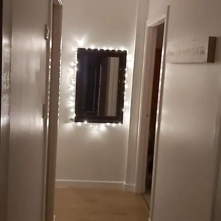 Immaculate Modern City Centre Apartment * Edinburgh
