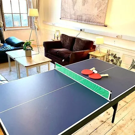 Newington House Nyaraló