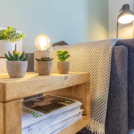 Pass The Keys Stylish, Homely And Central 2Bd Flat Nr Royal Mile Edimburgo