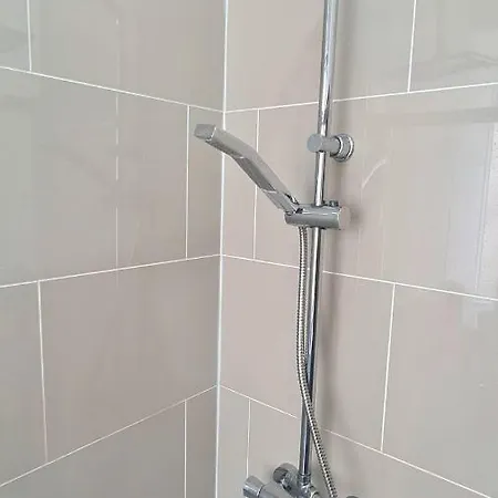 Spacious 3 Bed City Centre Apartment