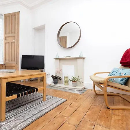 Joivy Charming Near Leith Links With Patio
