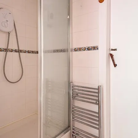 فندق مبيت وإفطار Beachfront 2*