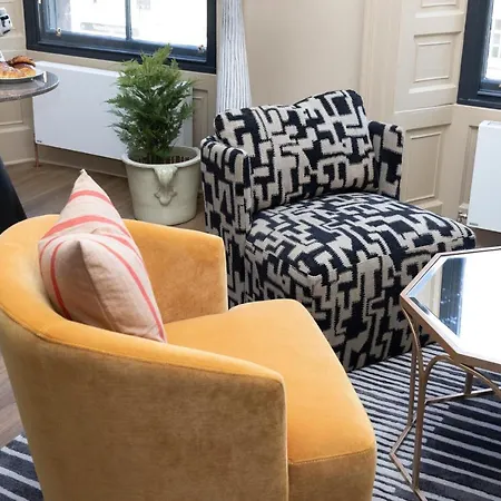30 Castle Street Deluxe Edinburgh