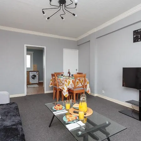 Spacious 3db -15 Minutes From Centre *