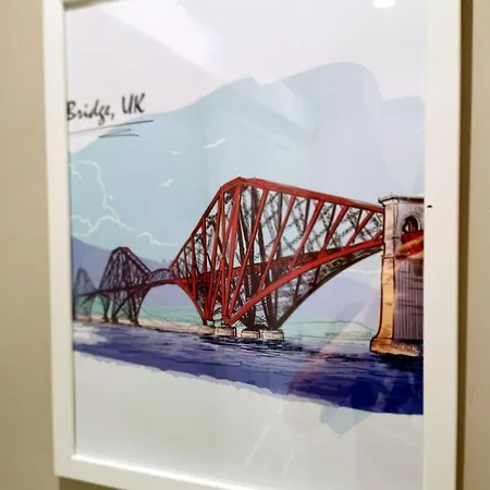 Modern And Spacious Double&king Bedrooms Both With Private Bathrooms * Edinburgh