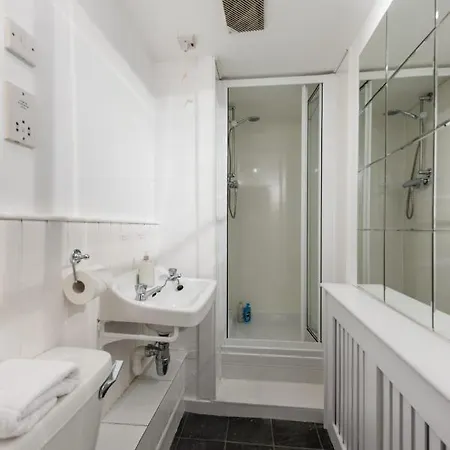 Apartment Lovely 3bd On The Royal Mile Edinburgh