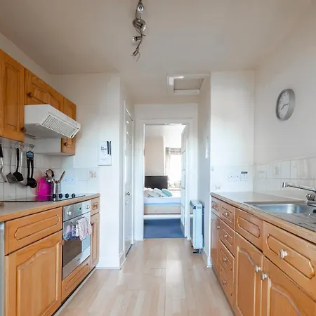 Tony Asga - Tony's Heart Of Centre Sleeps 2 Apartmán