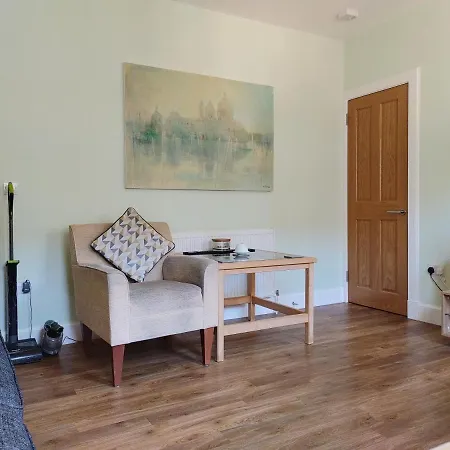 The Amazing Iona Street - 2 Bedroom Free Parking