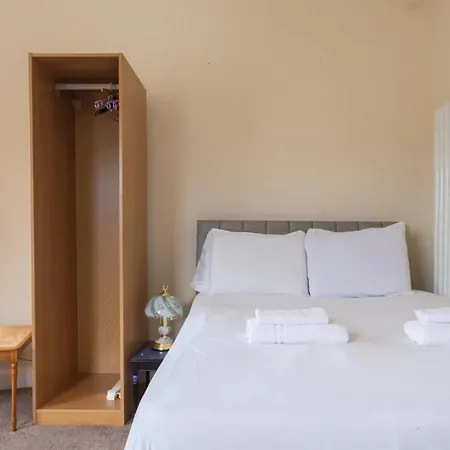 Апартаменты Cosy 2 Bedroom In Old Town