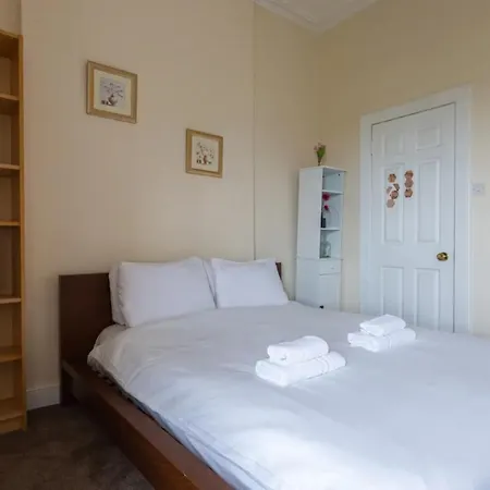 Cosy 2 Bedroom In Old Town * Эдинбург