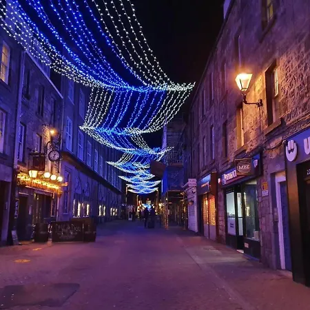 アパート Lovely 2 Bedroom Flat In The Heart Of The *