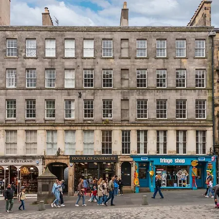 Apartment Lovely 3bd On The Royal Mile Edinburgh