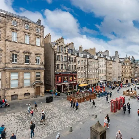Apartment Lovely 3bd On The Royal Mile Edinburgh