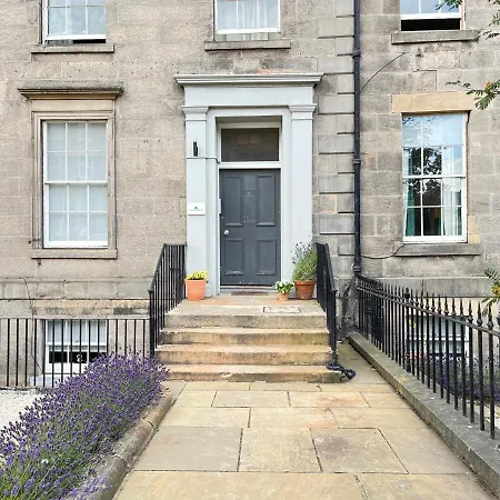 Apartamento Three Bedroom Central Flat In - Leith *