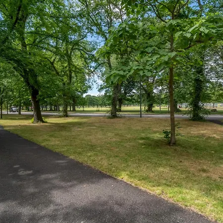 Pass The Keys Renovated 2bed Flat In Quiet Area Near The Meadows Daire Edinburgh