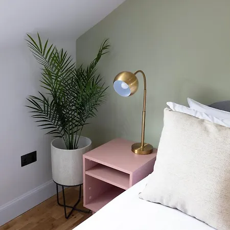 Dragon Luxury Serviced At Alva Street Apartamento