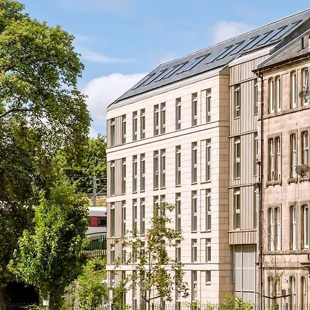 Apartment Modern Studio Apartments At Murieston Crescent In Edinburgh Edinburgh