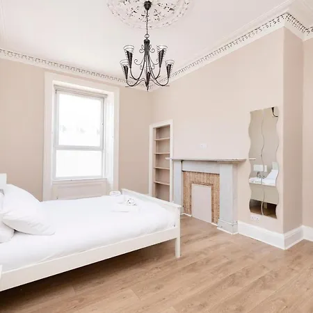 Apartmán Joivy Family Flat Near Leith Edinburgh