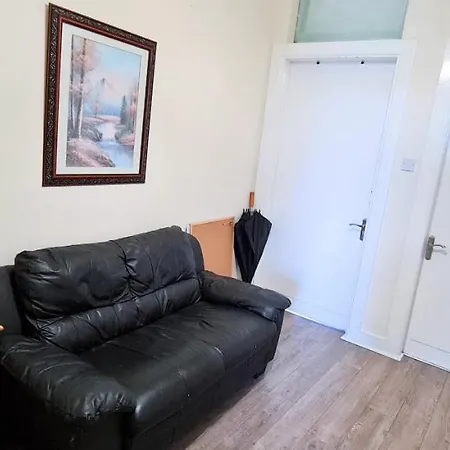 Immaculate City Centre Double Ensuite Room Guest house
