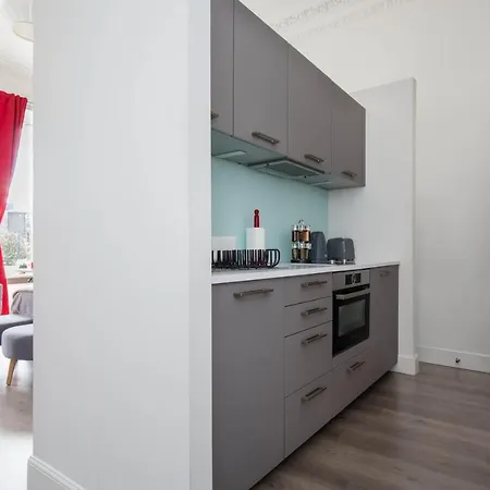 Modern In Prime Location Lejlighed Edinburgh