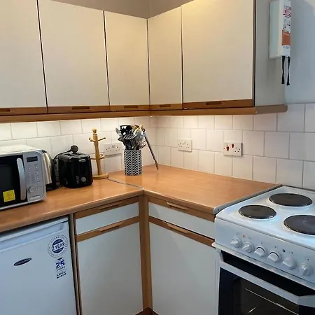 Flat West Toll Cross Apartment *