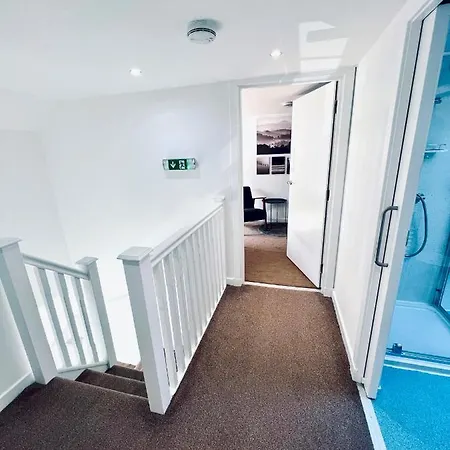 Pass The Keys Stunning 4bed House With Private Sauna In Centre *