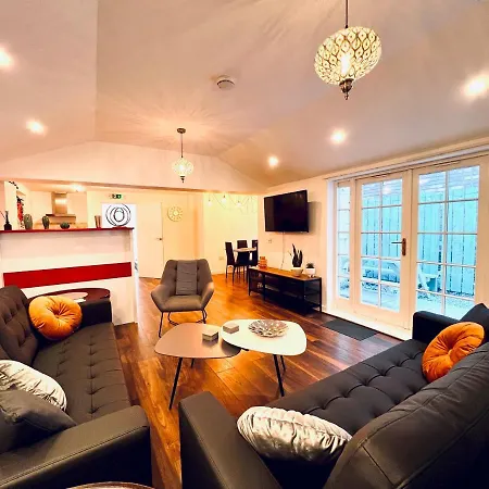 Pass The Keys Stunning 4bed House With Private Sauna In Centre Ferienhaus Edinburgh