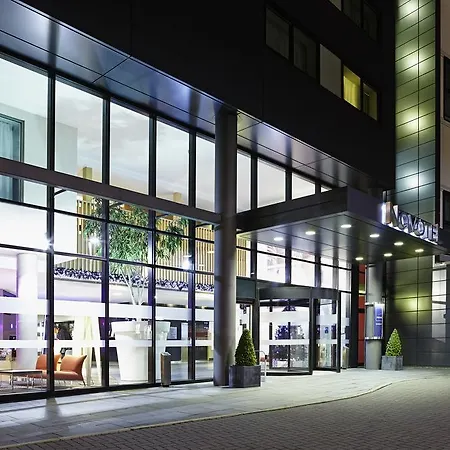 מלון Novotel Park 4*