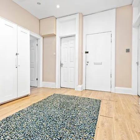Joivy Family Flat Near Leith Apartmán *