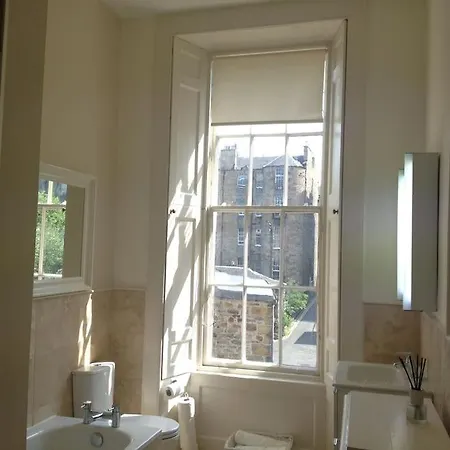 Beautiful Georgian New Town Flat إدنبرة