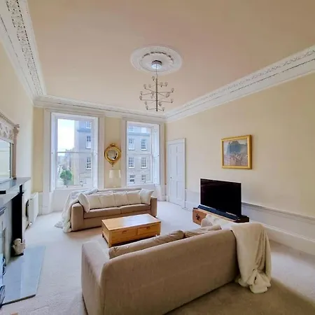 Beautiful Georgian New Town Flat شقة إدنبرة