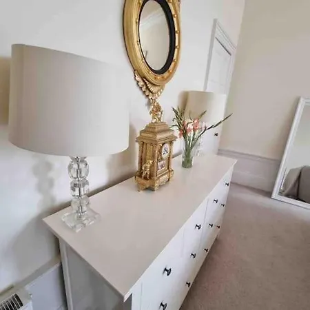 شقة Beautiful Georgian New Town Flat *