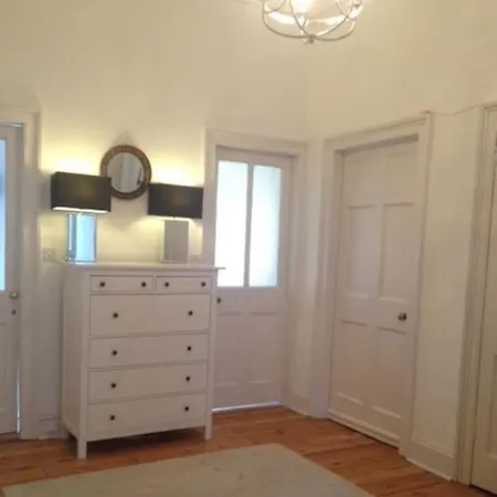 Beautiful Georgian New Town Flat