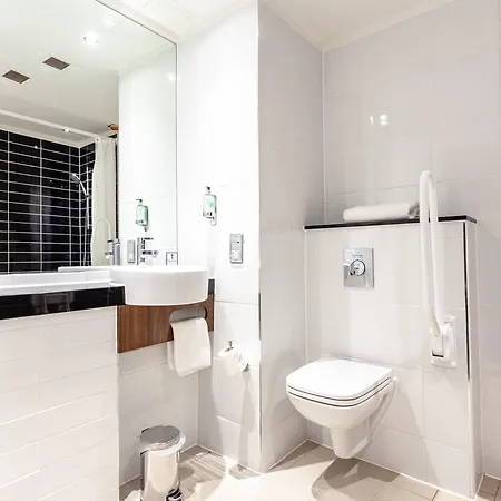 Express Edinburgh Airport By Ihg Hotel