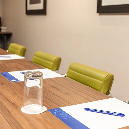 Express Edinburgh Airport By Ihg Hotel