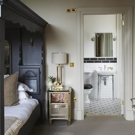 The Roseate - Small Luxury Of The World Hotel