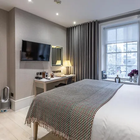 The On The Mile 4* Edinburgh