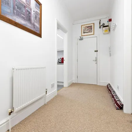 Lejlighed Joivy Modern Flat On Rose Street