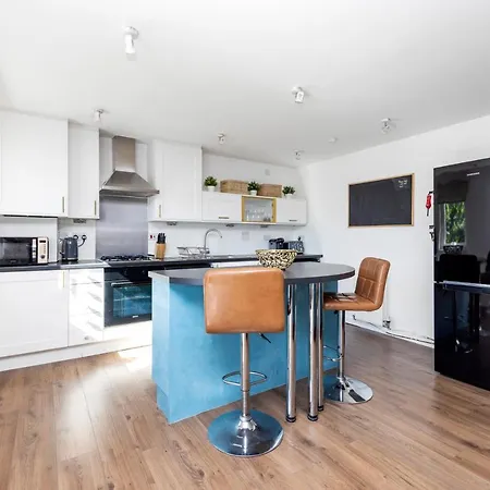 Apartment Joivy Modern 2 Bed Flat Near Murrayfield Stadium *
